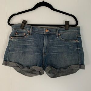 Stretchy denim shorts